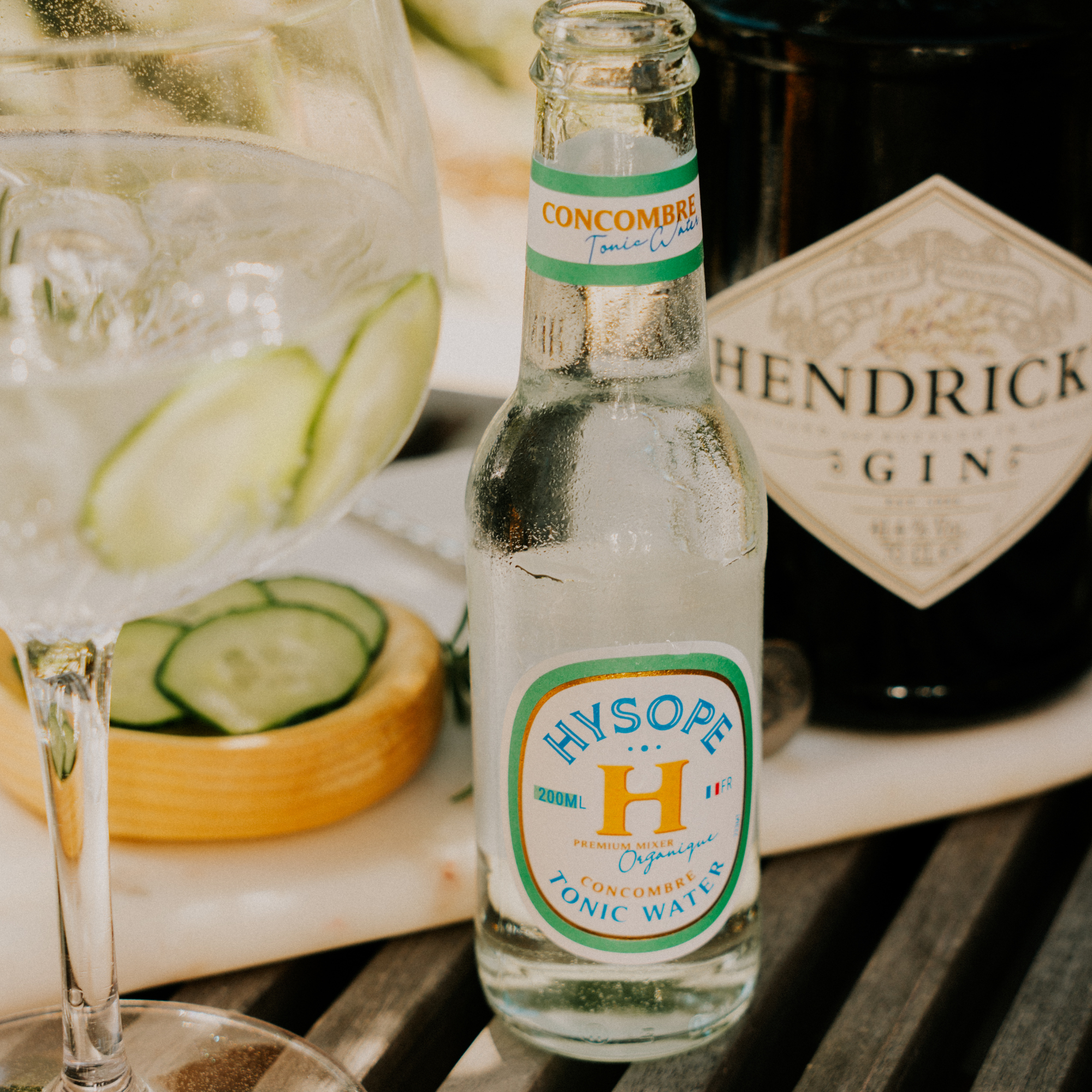 Un cocktail ultra frais et ultra simple à base de Tonic Water Concombre Hysope et de gin Hendrick's