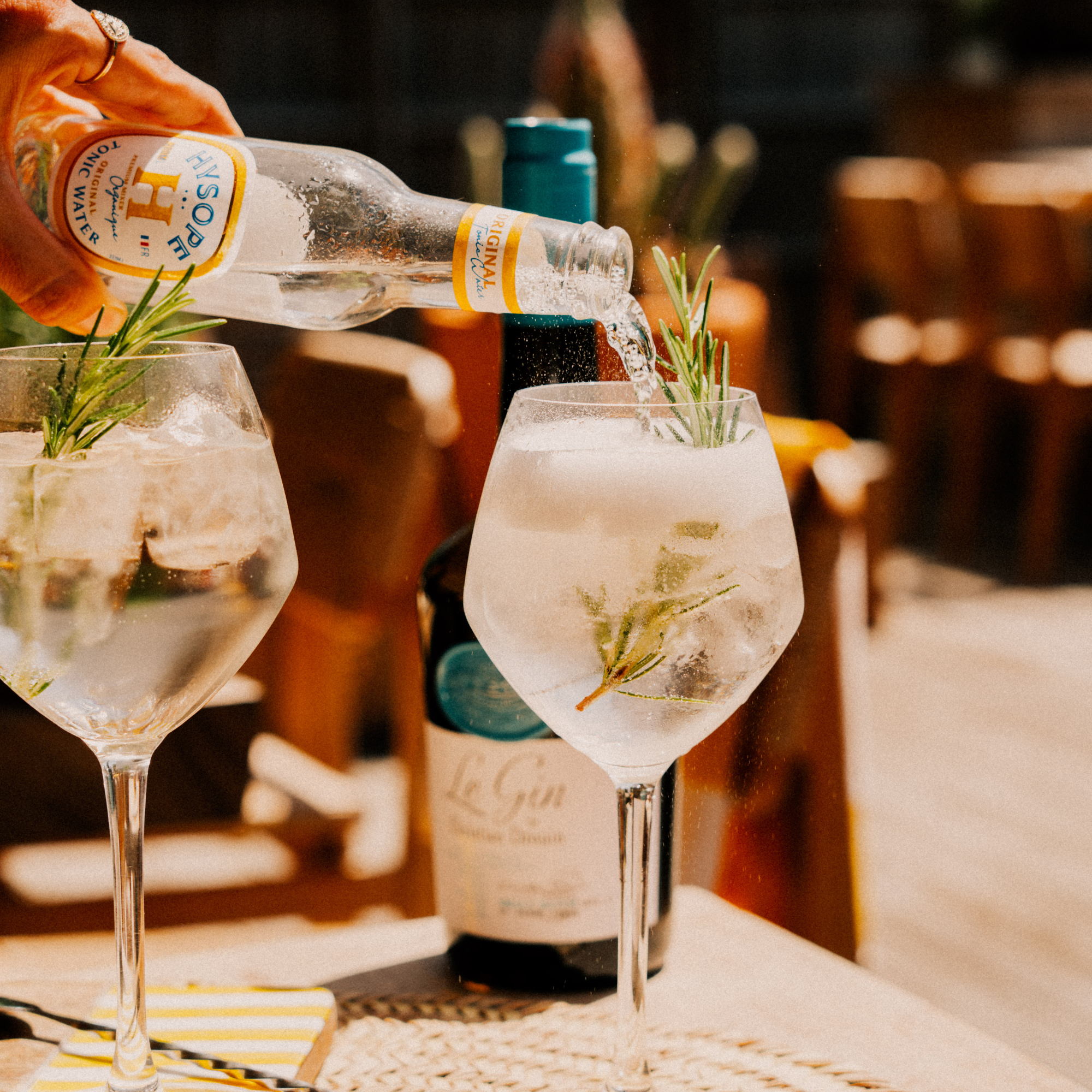 Un Gin Tonic avec deux produits 100% français : le Gin Christian Drouin et le Tonic Water Original Hysope